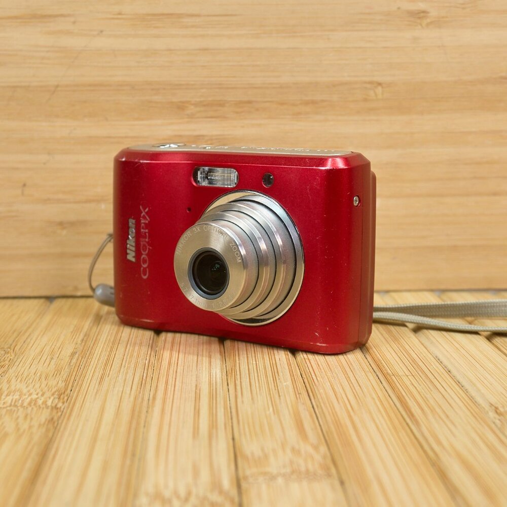 Nikon Coolpix L18 8MP Digital Camera with 3X Optical Zoom, Red